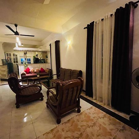 Winston Dutch Canal Villa Guest House Negombo Exterior photo