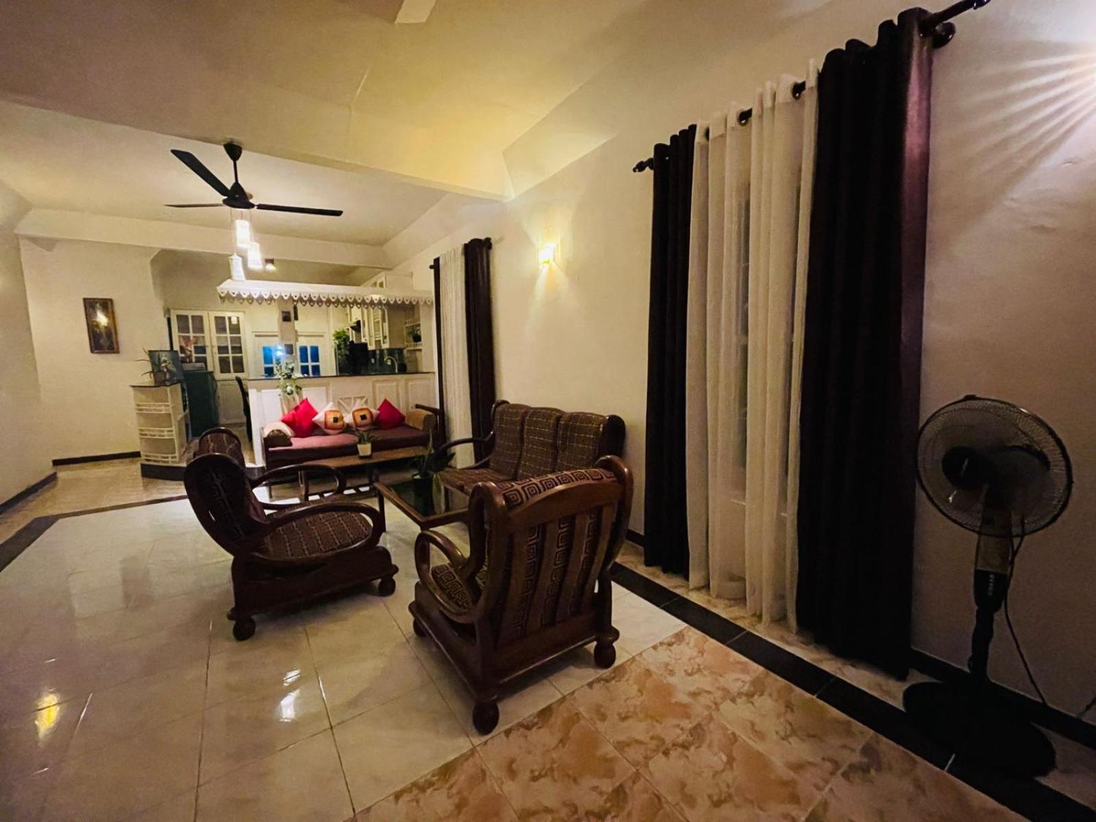 Winston Dutch Canal Villa Guest House Negombo Exterior photo